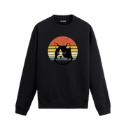 Retro gün batımı desenli kedi baskılı siyah sweatshirt.