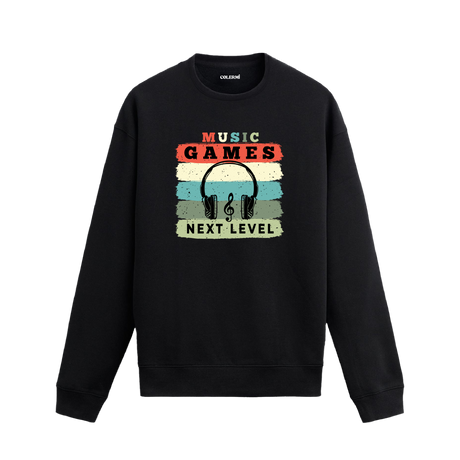 Retro müzik ve oyun temalı, kulaklık ve nota baskılı sweatshirt, “Yeni Seviye” yazılı.