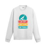 Yoga temalı retro baskılı sweatshirt, “Çıkış Yap, Kapat, Yoga Yap” yazılı.