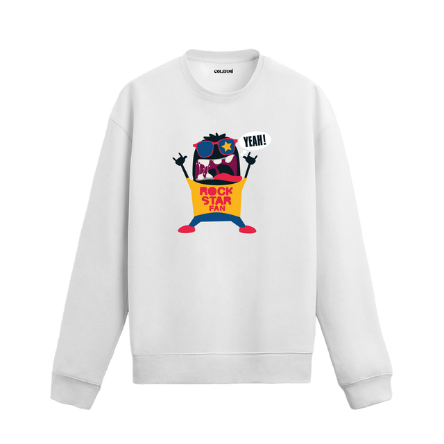 Beyaz sweatshirt üzerinde rockstar karakter tasarımı