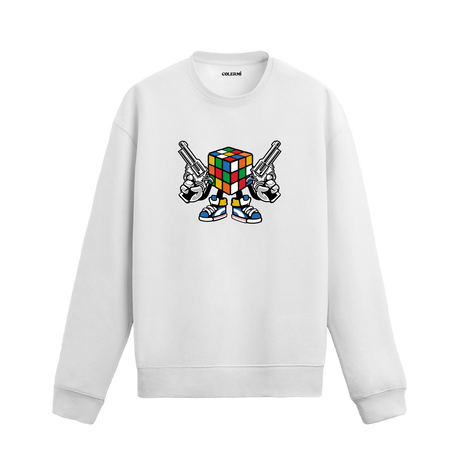 beyaz sweatshirt üzerinde Rubik küp karakter tasarımı
