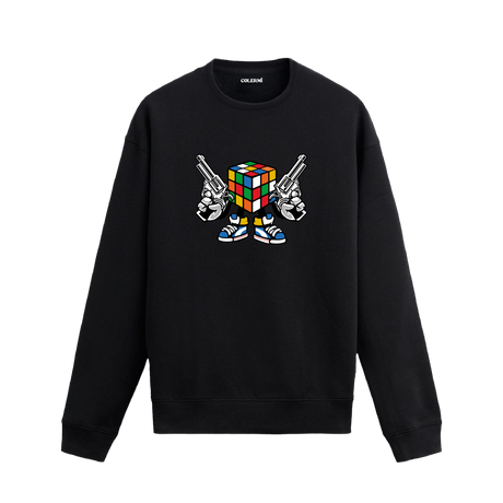 Siyah sweatshirt üzerinde Rubik küp karakter tasarımı