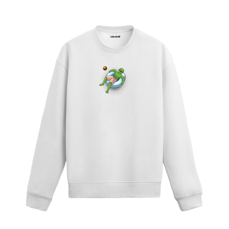 Şort giymiş ve şişme simitte uzanan uzaylı figürlü mizahi Colermi sweatshirt tasarımı.