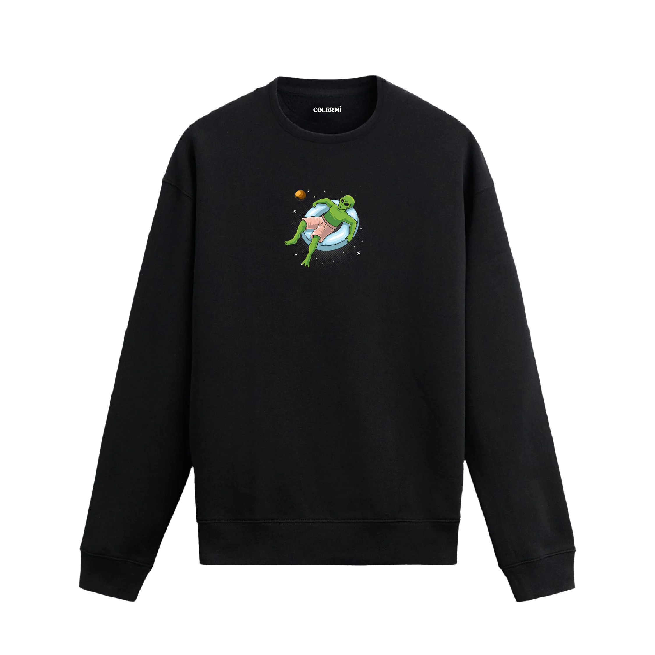 Şort giymiş ve şişme simitte uzanan uzaylı figürlü mizahi Colermi sweatshirt tasarımı.