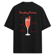 Strawberry Mimosa baskılı, çilekli kokteyl temalı sırt detaylı oversize tişört