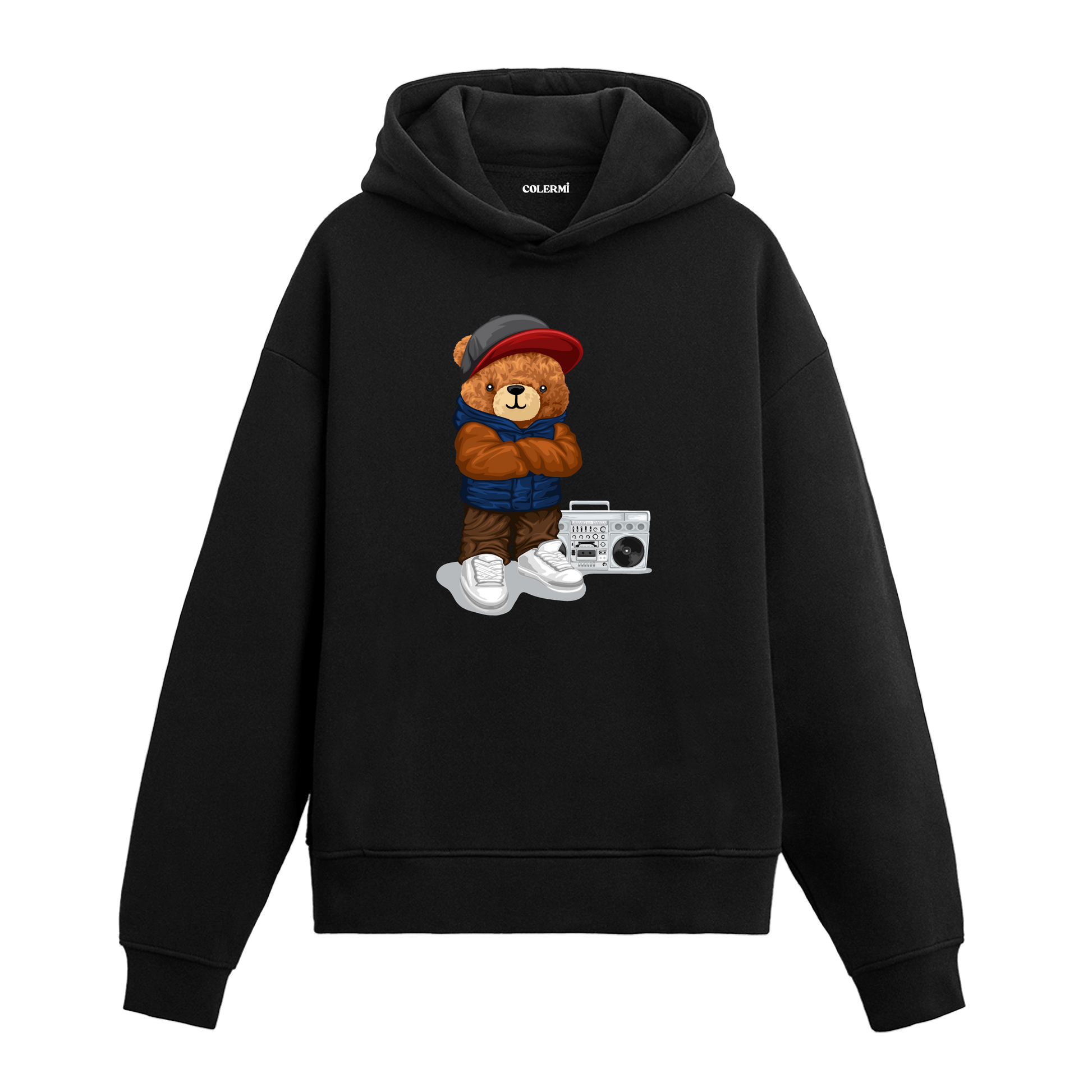 Kollarını göğsünde birleştirmiş, şapkalı ve müzik çaları yanında duran şehir tarzı ayıcık baskılı hoodie tasarımı.