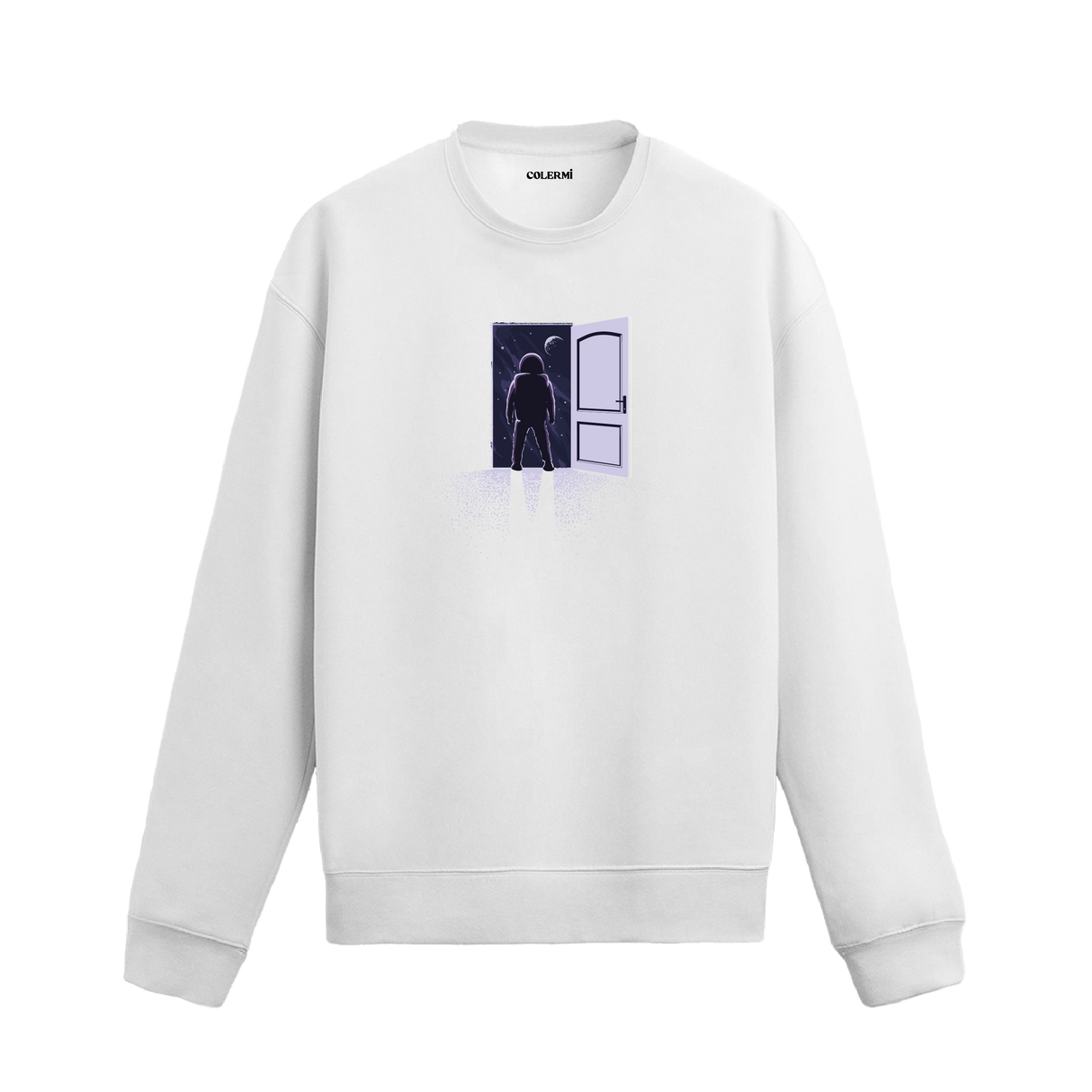 Açık bir kapının önünde uzaya doğru bakan bir astronot figürlü sweatshirt tasarımı.