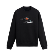 Astronot ve uzaylının araçlarıyla uzayda yarıştığı mizahi sweatshirt tasarımı
