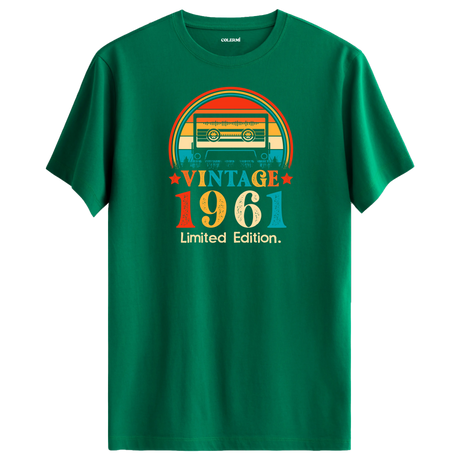 Yeşil vintage t-shirt, retro stilini öne çıkarmak isteyenler için ideal.
